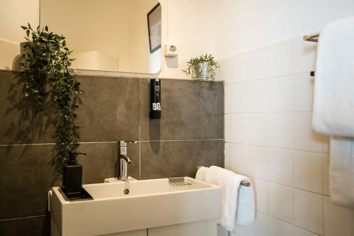 Industrial Loft In Mitte Appartement Berlijn