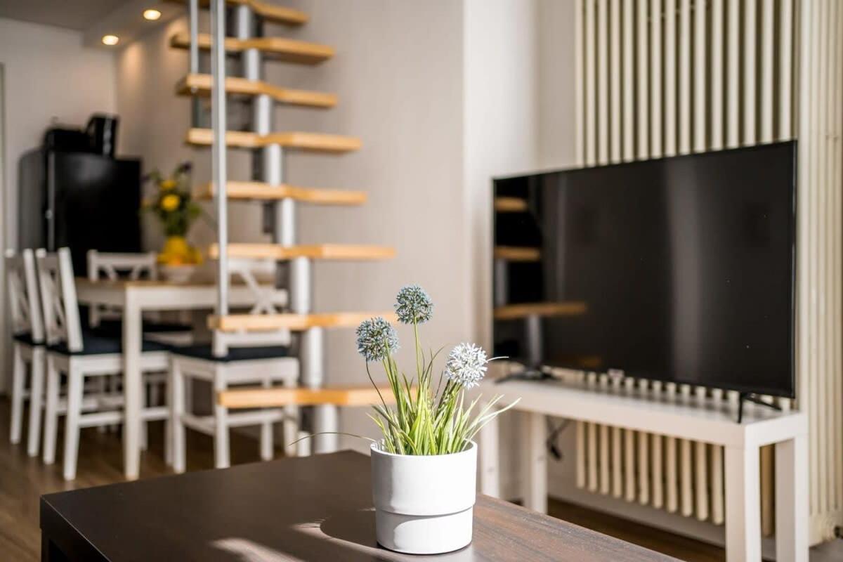 Industrial Loft In Mitte Appartement